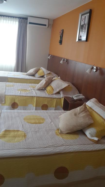 Hotel Mitru - Tarija Zimmer foto